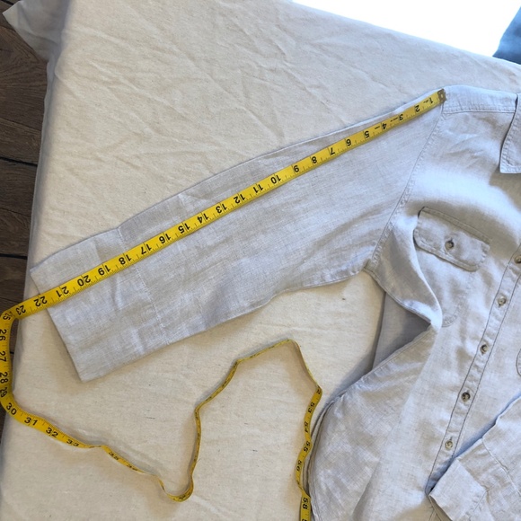 Valerie Stevens button up linen blouse - Picture 15 of 15